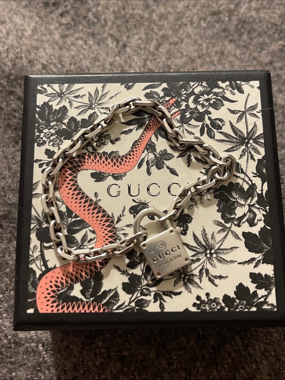 Gucci Silver Padlock Chain Bracelet with Box